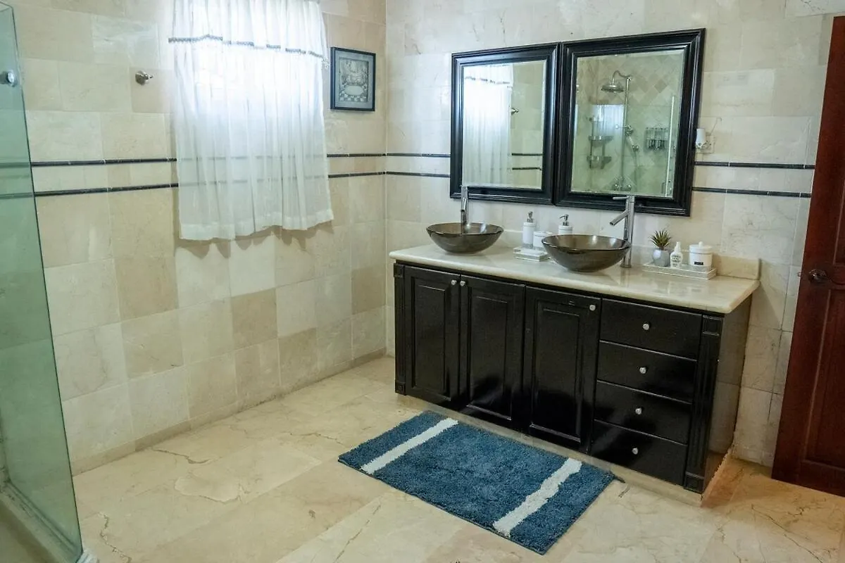 Villa La Duena - Vista Hermosa Luxury Retreat, 5Br Villa With Pool, Swim-Up Bar, Jacuzzi, Chef'S Kitchen, Fast Wi-Fi, Full Ac, Ev Charger And Solar Power, Ideal For Families & Groups Cancino 0*,