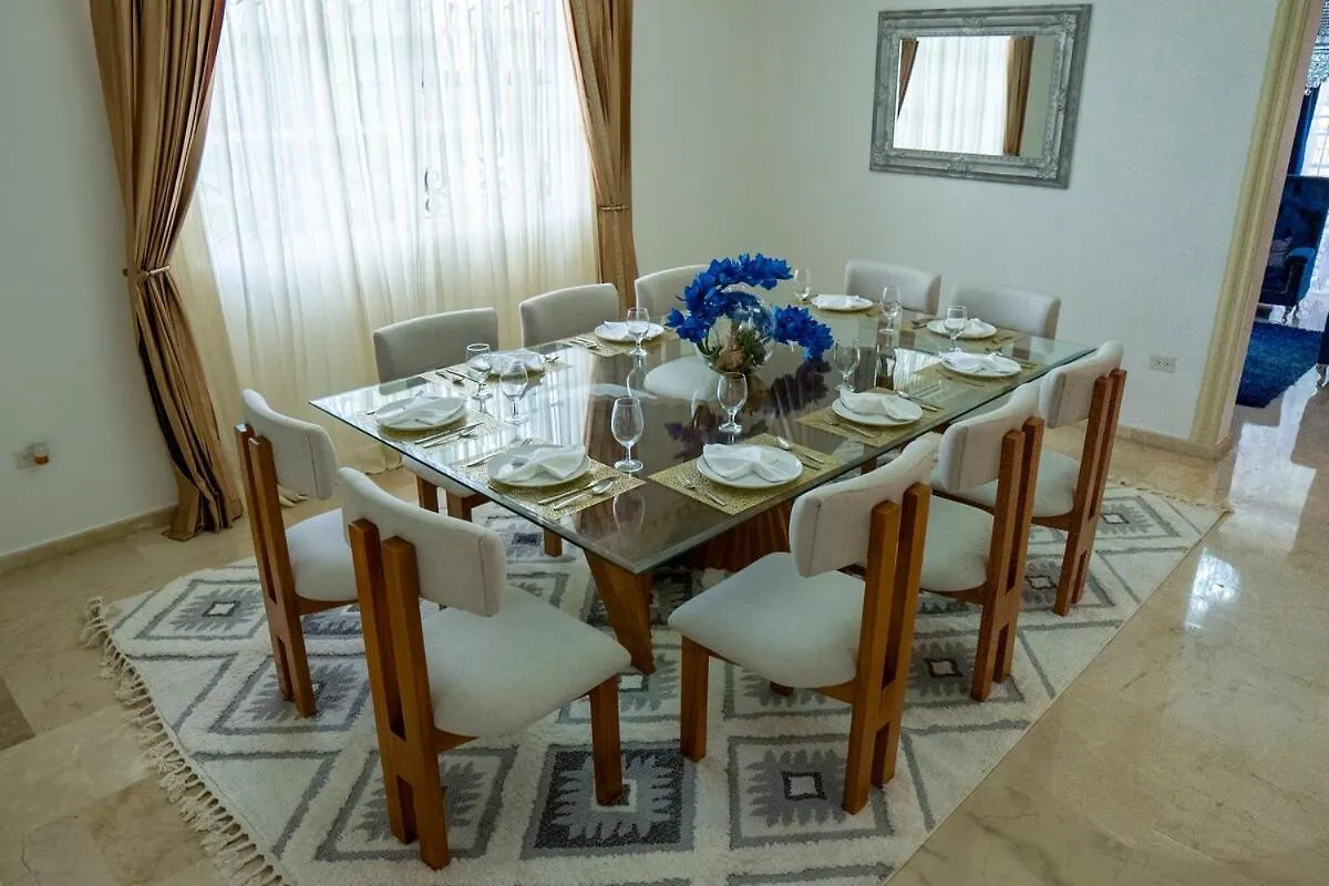 Villa La Duena - Vista Hermosa Luxury Retreat, 5Br Villa With Pool, Swim-Up Bar, Jacuzzi, Chef'S Kitchen, Fast Wi-Fi, Full Ac, Ev Charger And Solar Power, Ideal For Families & Groups Cancino