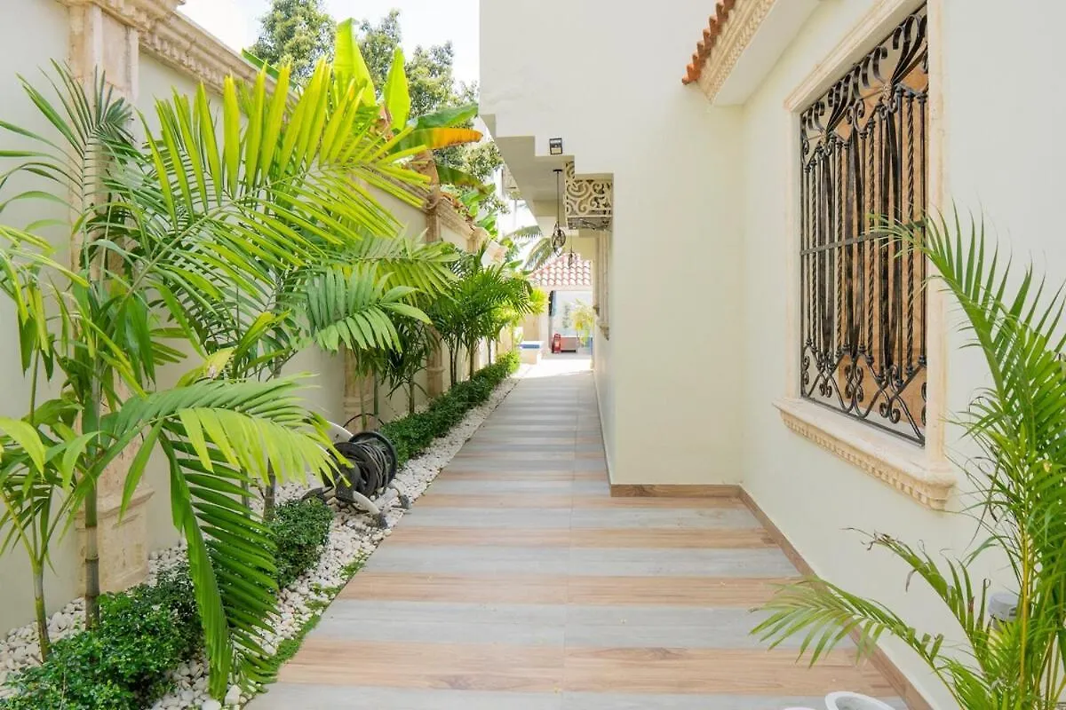 Villa La Duena - Vista Hermosa Luxury Retreat, 5Br Villa With Pool, Swim-Up Bar, Jacuzzi, Chef'S Kitchen, Fast Wi-Fi, Full Ac, Ev Charger And Solar Power, Ideal For Families & Groups Cancino 0*,